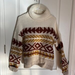 Elegant Patterned Turtleneck Sweater